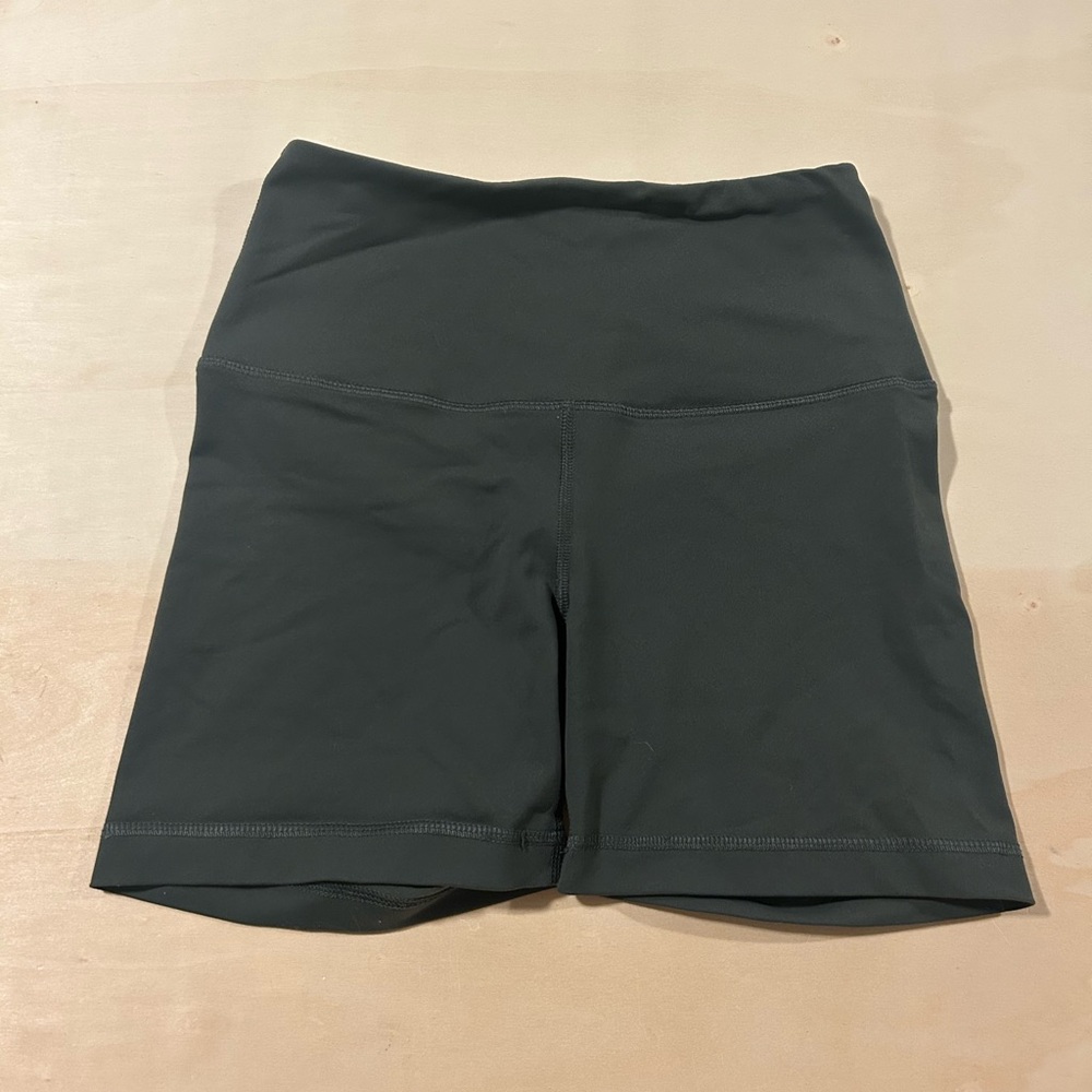 90 Degree by Reflex Women's Green Bike Shorts